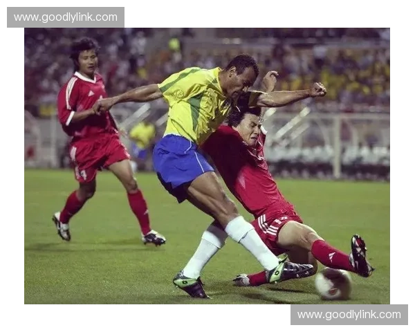 世界杯与奥运会精彩瞬间全解析赛事背后的故事与传奇辉煌